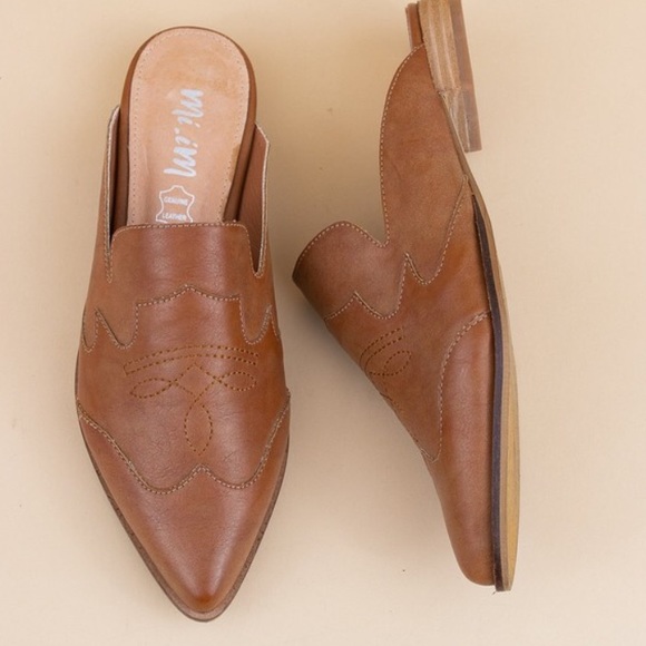 ❗️Two Left 6.5, 7❗️Brown Pointy Mules Slip Ons - Picture 2 of 4